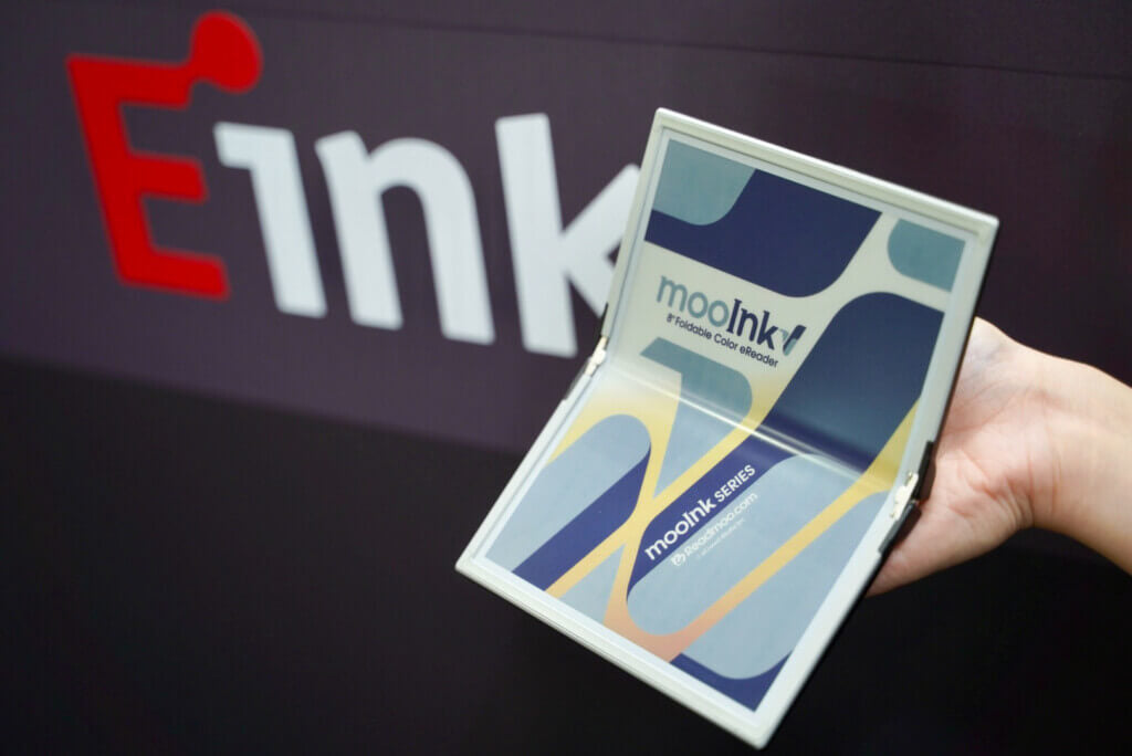 Readmoo Mooink V Foldable e-Reader with Gallery 3