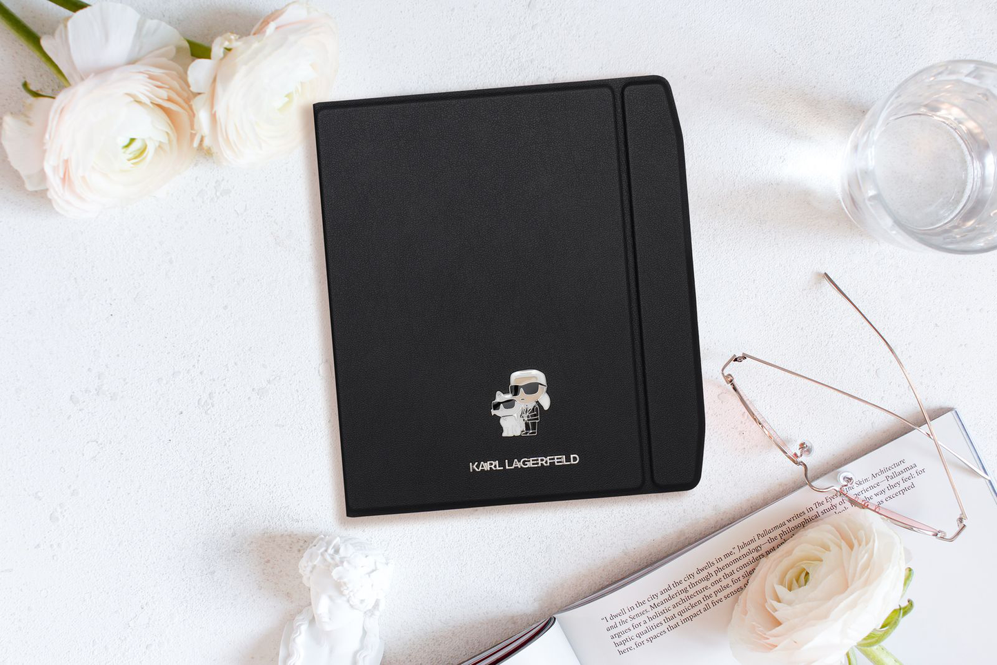 PocketBook Era Color fashion editions - Karl Lagerfeld cover